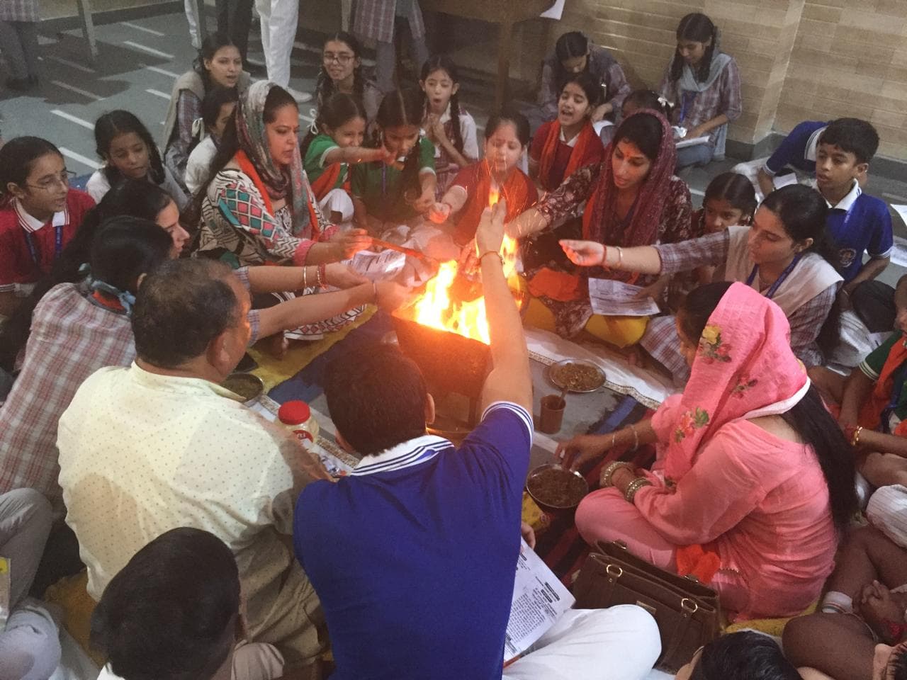 Solemn Vedic Yajna Celebrated to Commence the New Academic Session